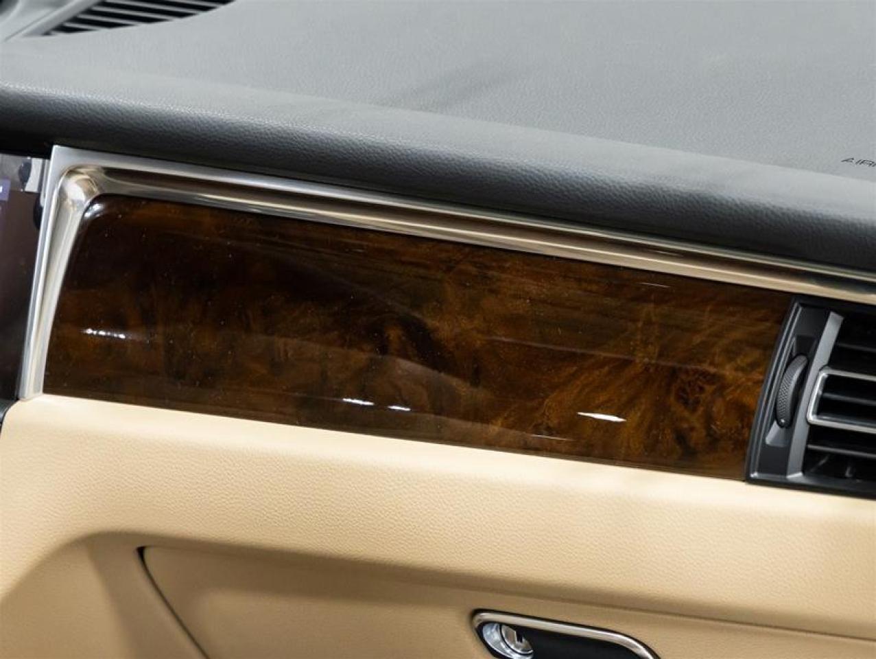 2025 Porsche Macan  Photo