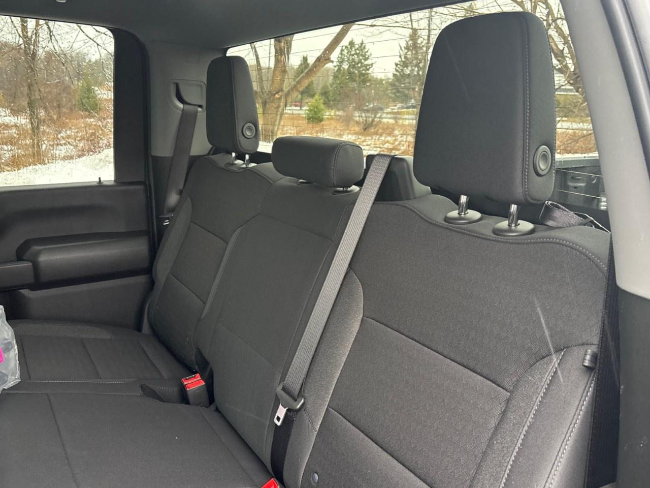 2026 GMC SIERRA 2500HD Crew Cab Standard Box 4-Wheel Drive Pro Photo