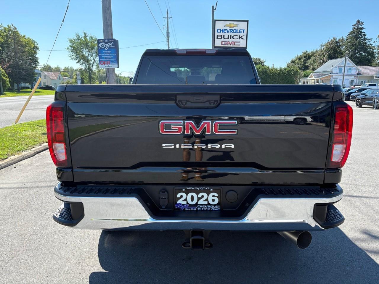 2026 GMC SIERRA 2500HD Crew Cab Standard Box 4-Wheel Drive Pro Photo
