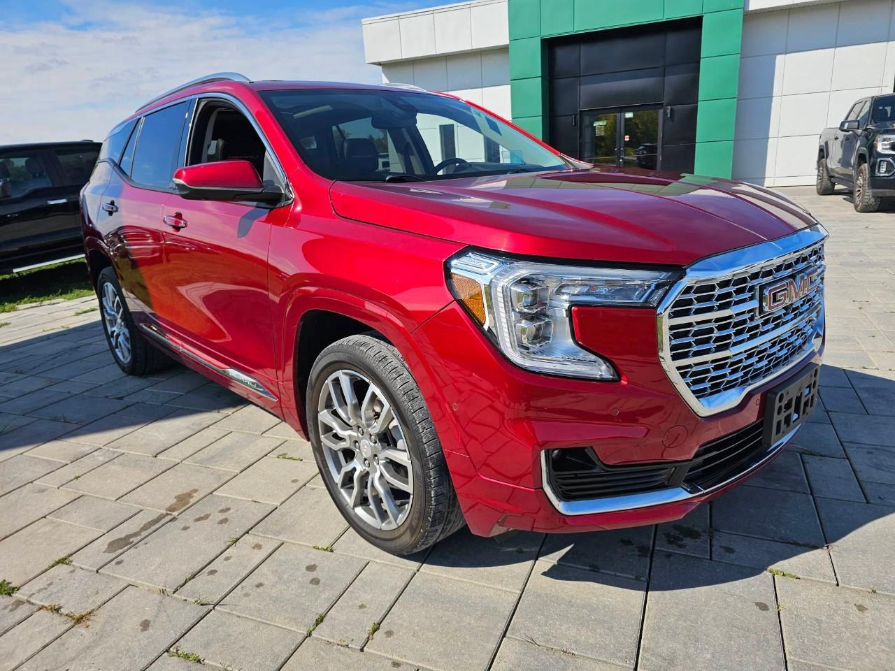 2022 GMC Terrain Denali All-Wheel Drive Photo2