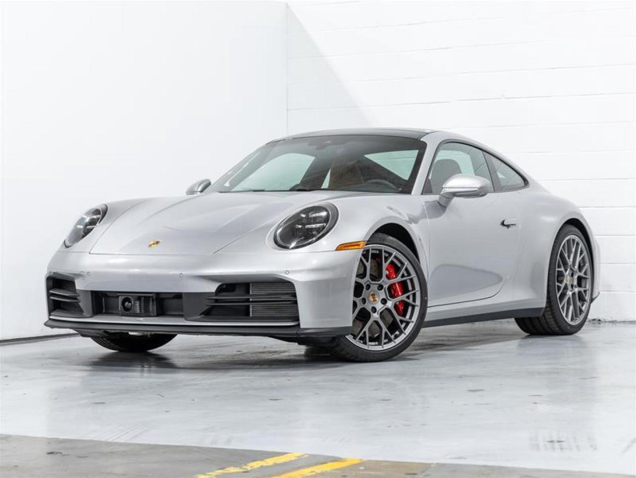 2026 Porsche 911  Photo0