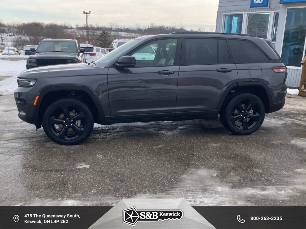 2025 Jeep Grand Cherokee Laredo 4dr 4x4 Photo