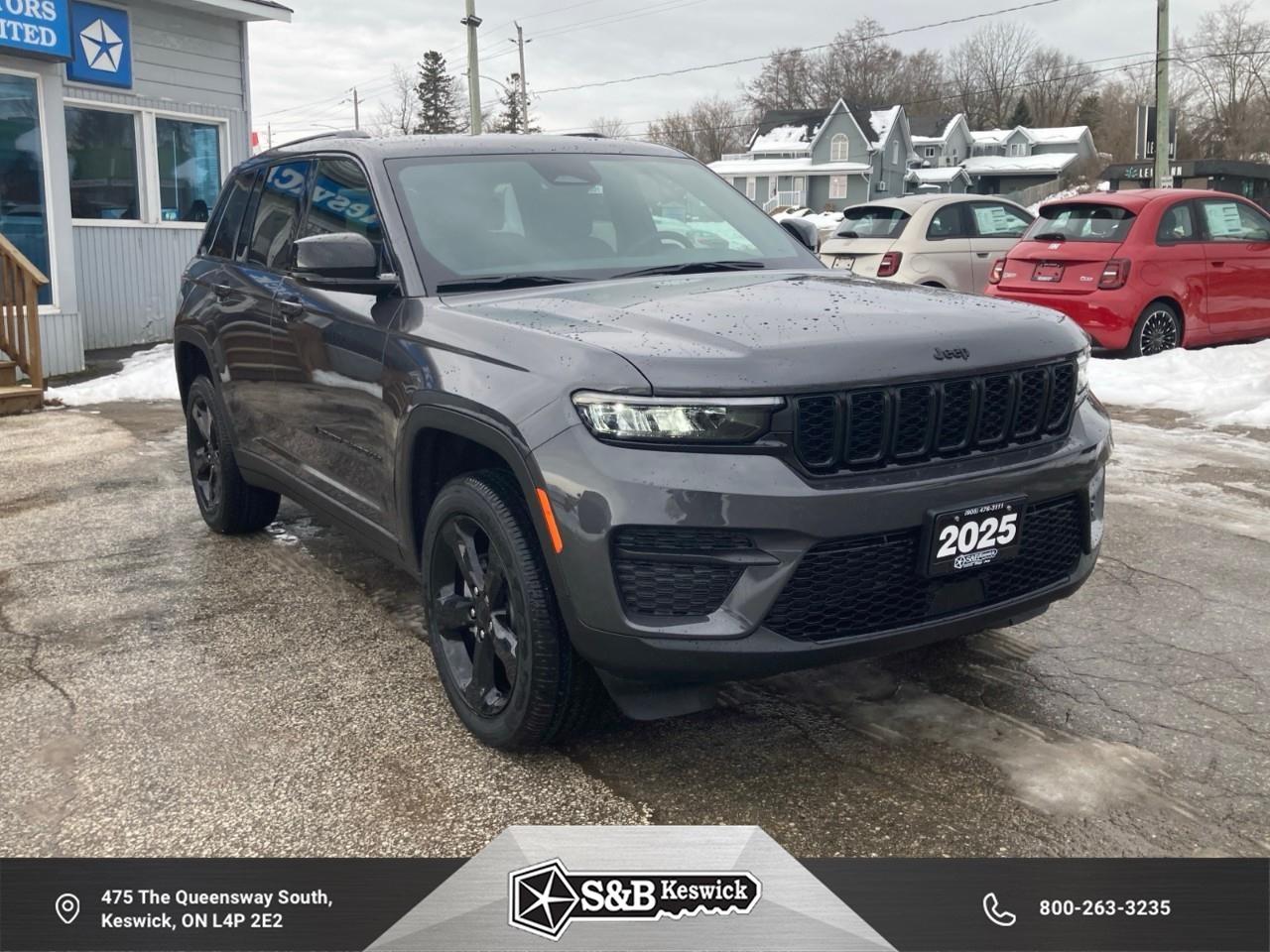 2025 Jeep Grand Cherokee Laredo 4dr 4x4 Photo