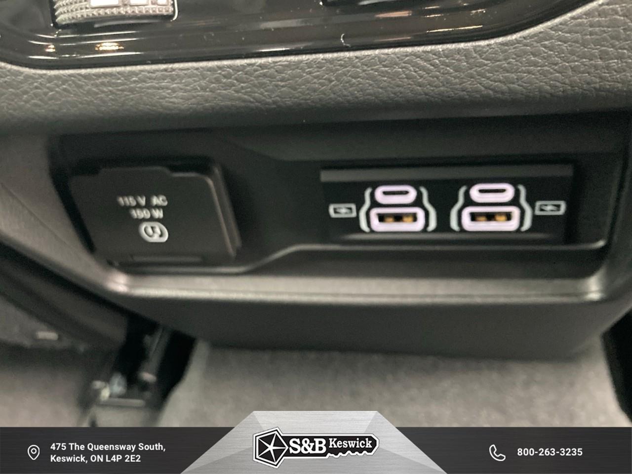 2025 Jeep Grand Cherokee Laredo 4dr 4x4 Photo