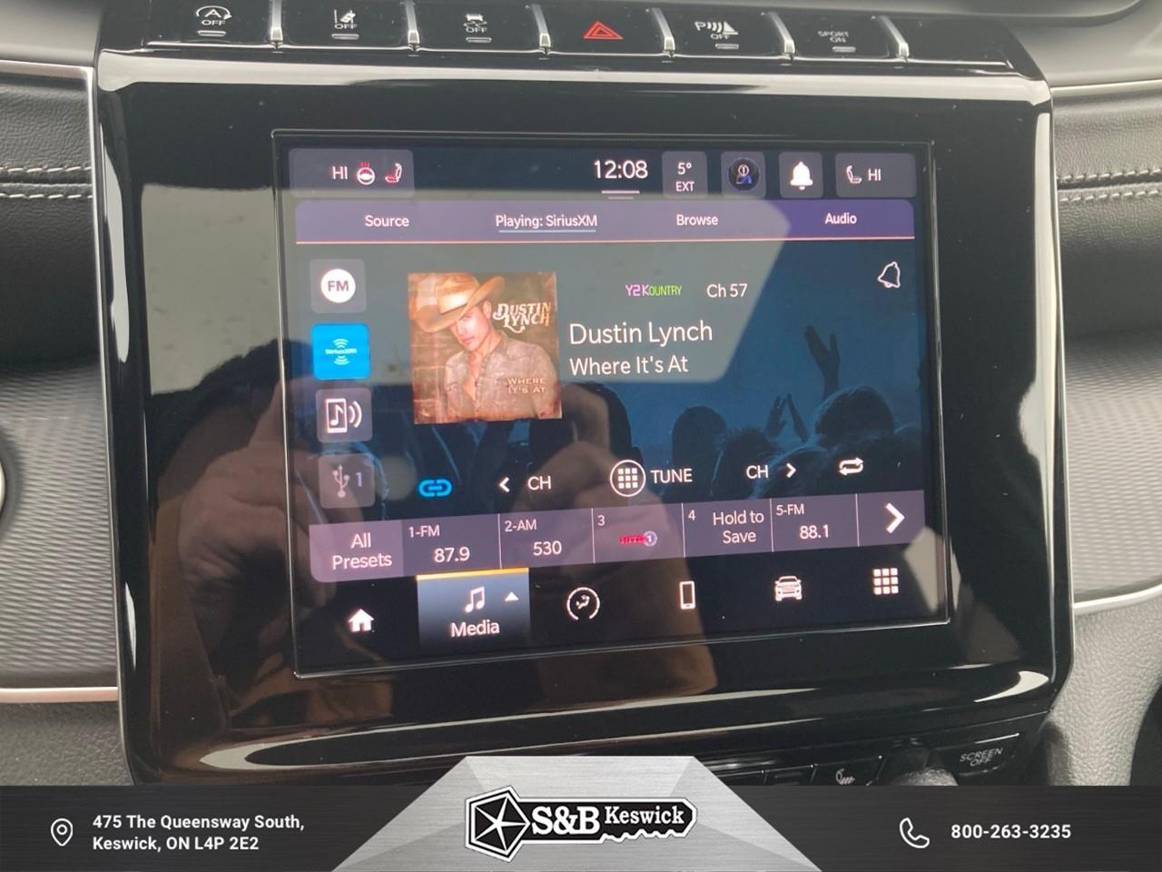 2025 Jeep Grand Cherokee Laredo 4dr 4x4 Photo