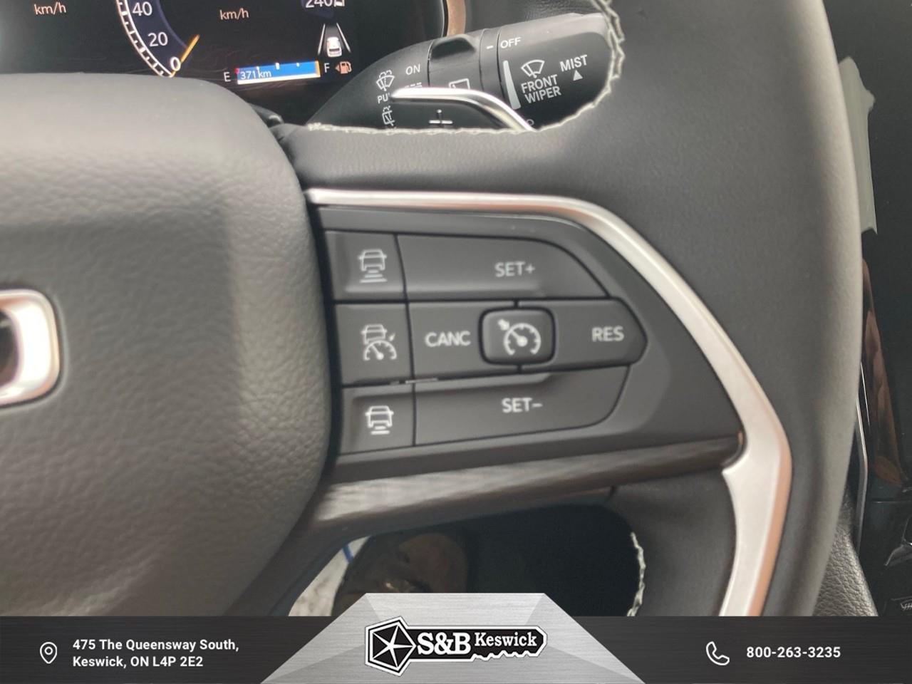 2025 Jeep Grand Cherokee Laredo 4dr 4x4 Photo