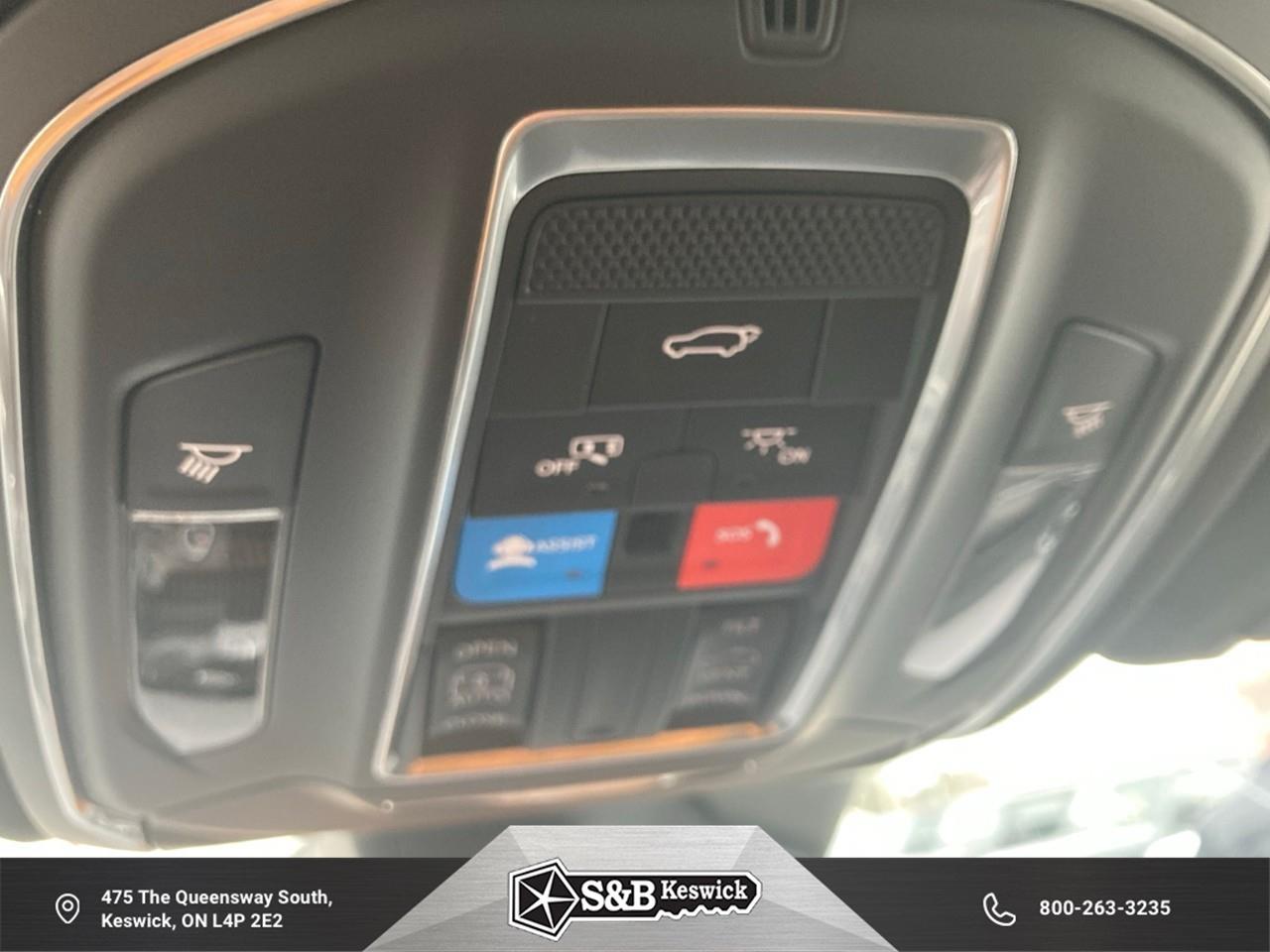 2025 Jeep Grand Cherokee Laredo 4dr 4x4 Photo