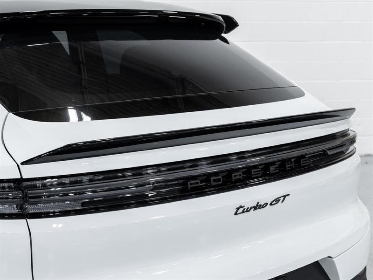 2025 Porsche Cayenne  Photo