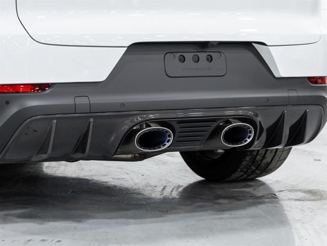 2025 Porsche Cayenne  Photo