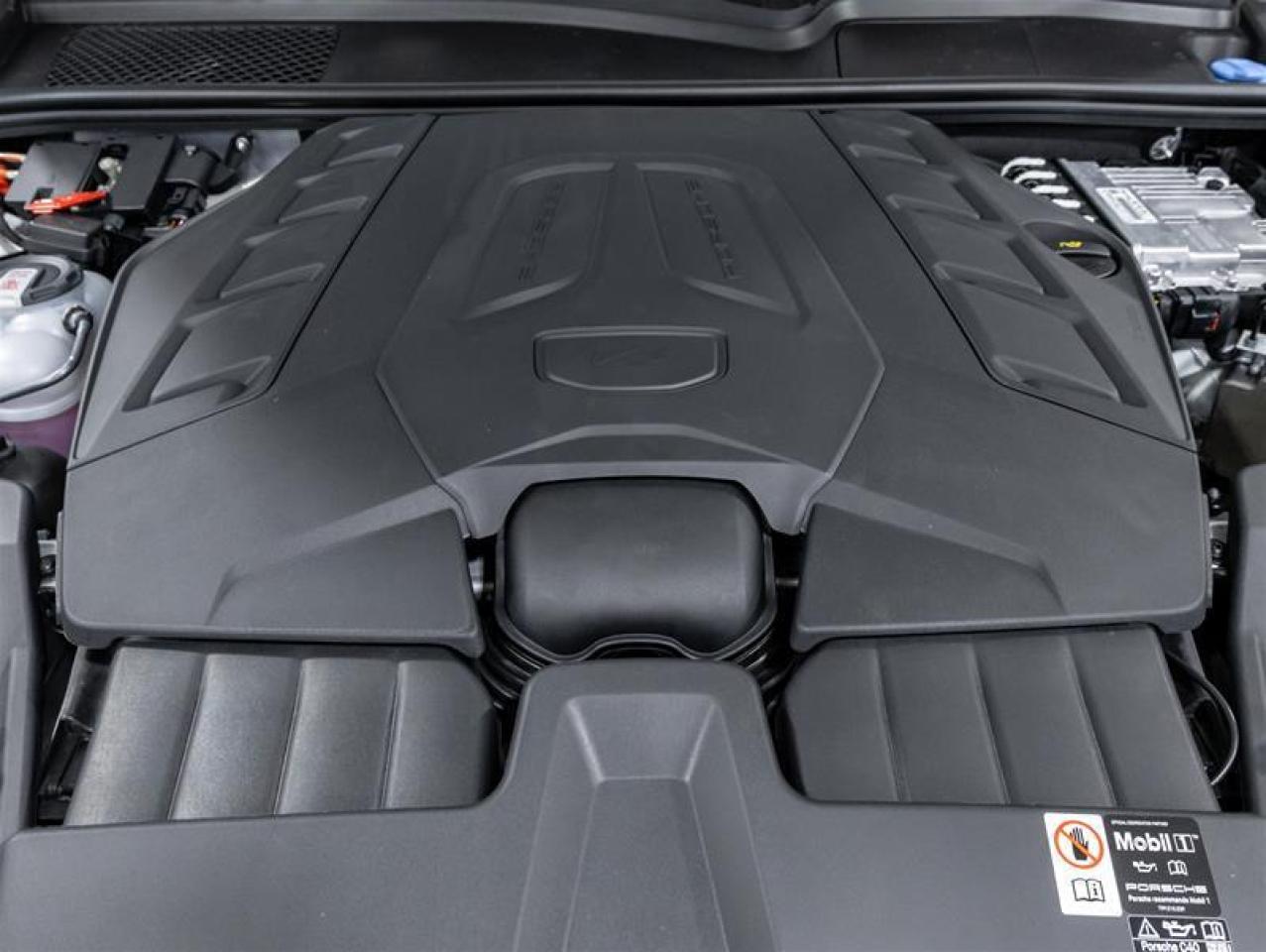 2025 Porsche Cayenne  Photo