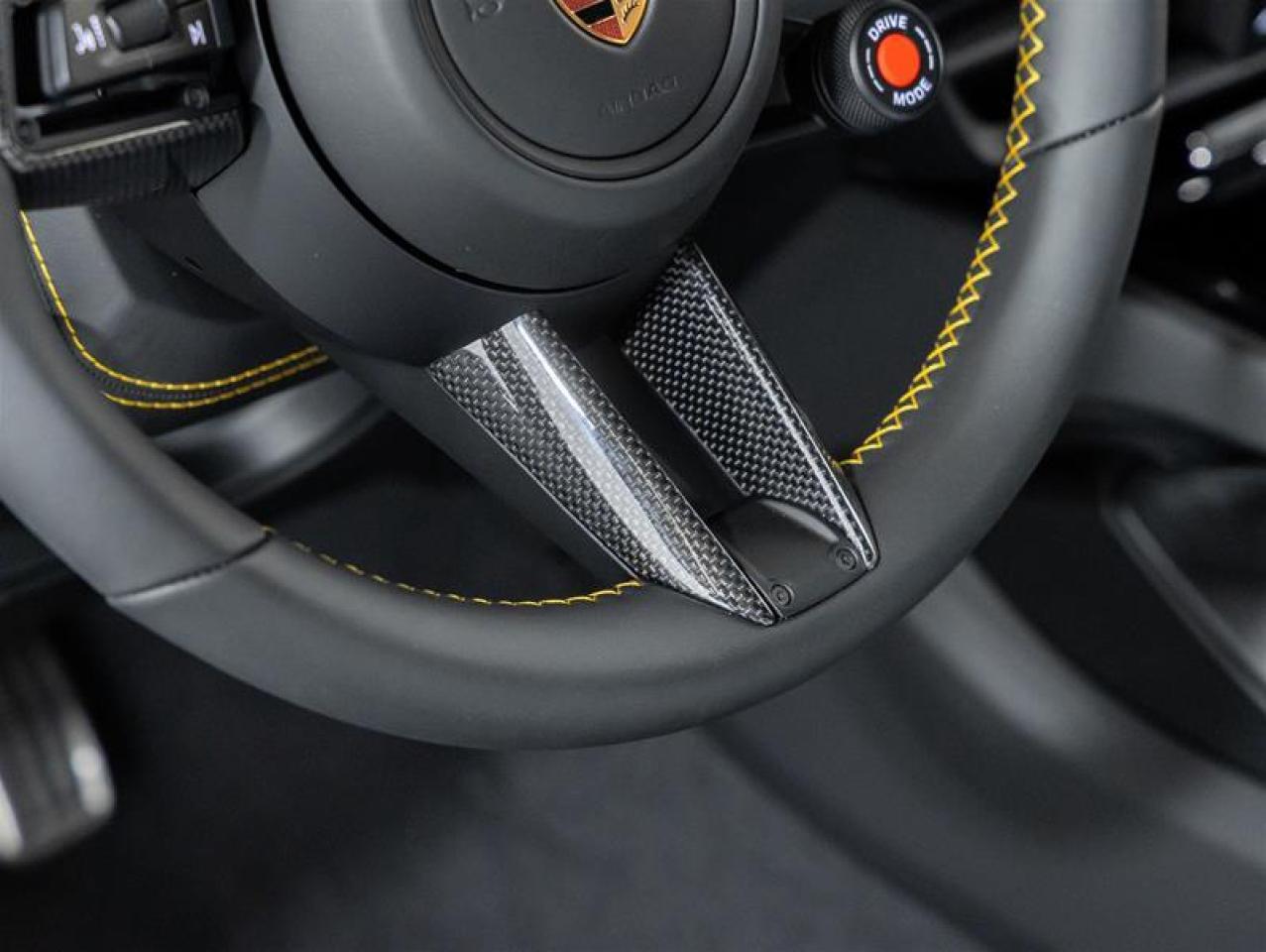 2025 Porsche Cayenne  Photo