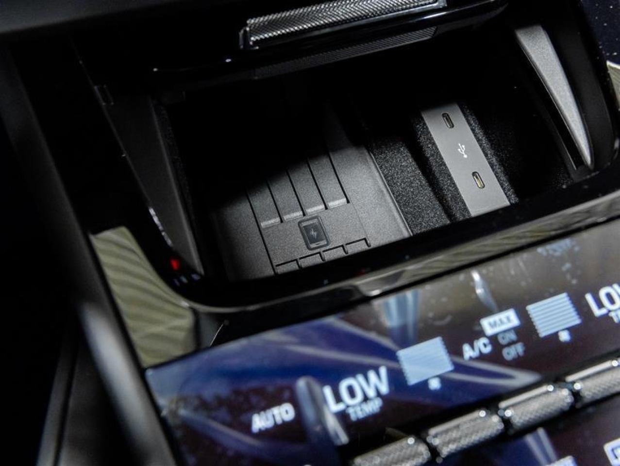 2025 Porsche Cayenne  Photo