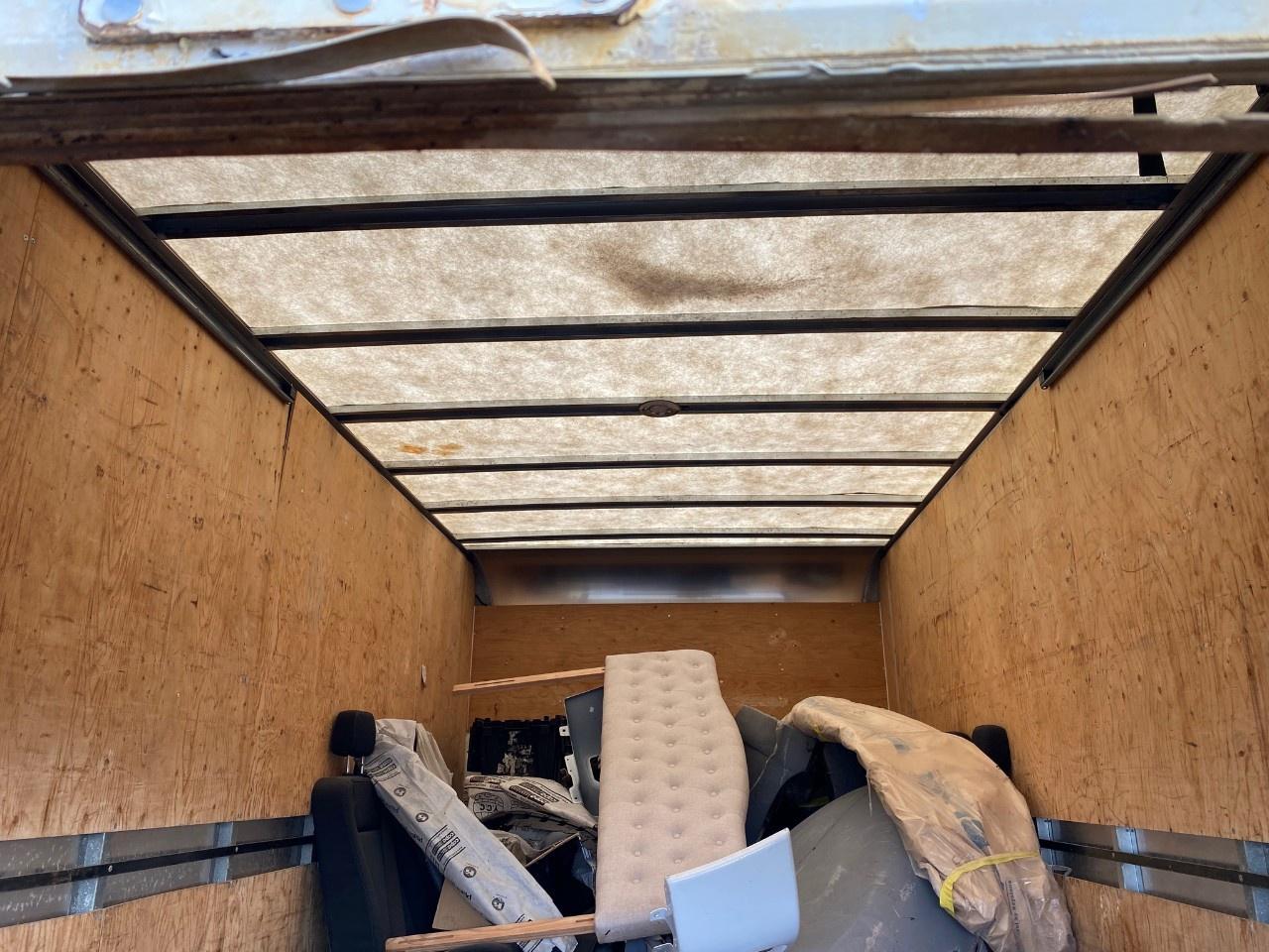 2015 GMC Savana Commercial Cutaway 177" Wheelbase Photo