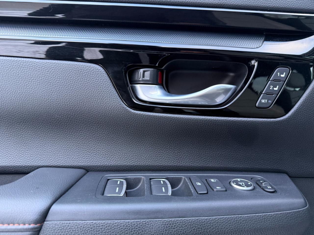 2024 Honda CR-V Hybrid Touring 4dr All-Wheel Drive Photo