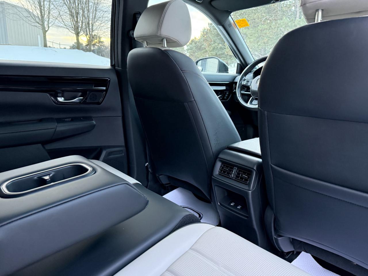 2024 Honda CR-V Hybrid Touring 4dr All-Wheel Drive Photo