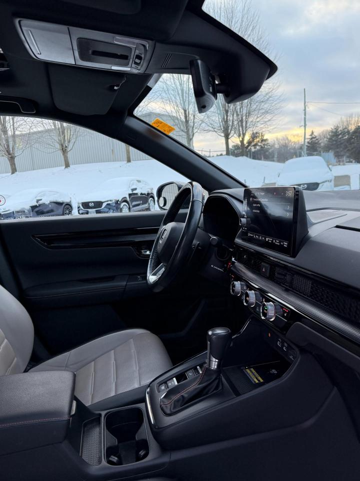 2024 Honda CR-V Hybrid Touring 4dr All-Wheel Drive Photo