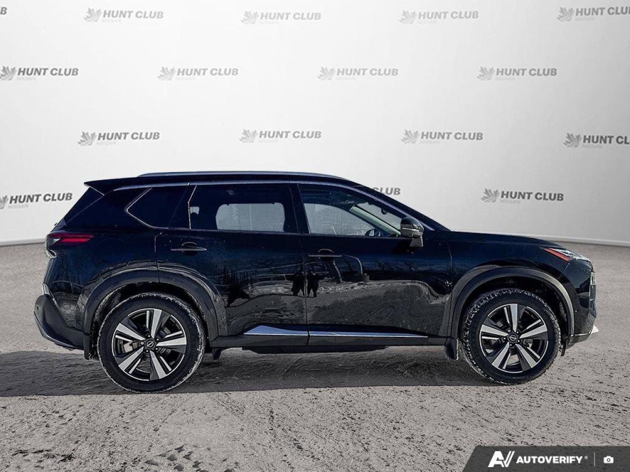 2022 Nissan Rogue Platinum Photo