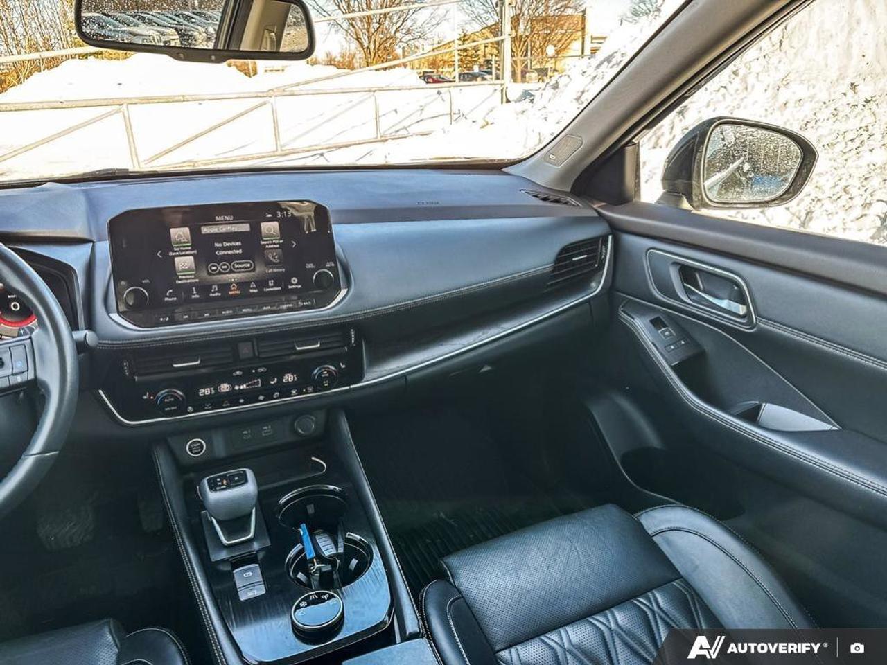 2022 Nissan Rogue Platinum Photo