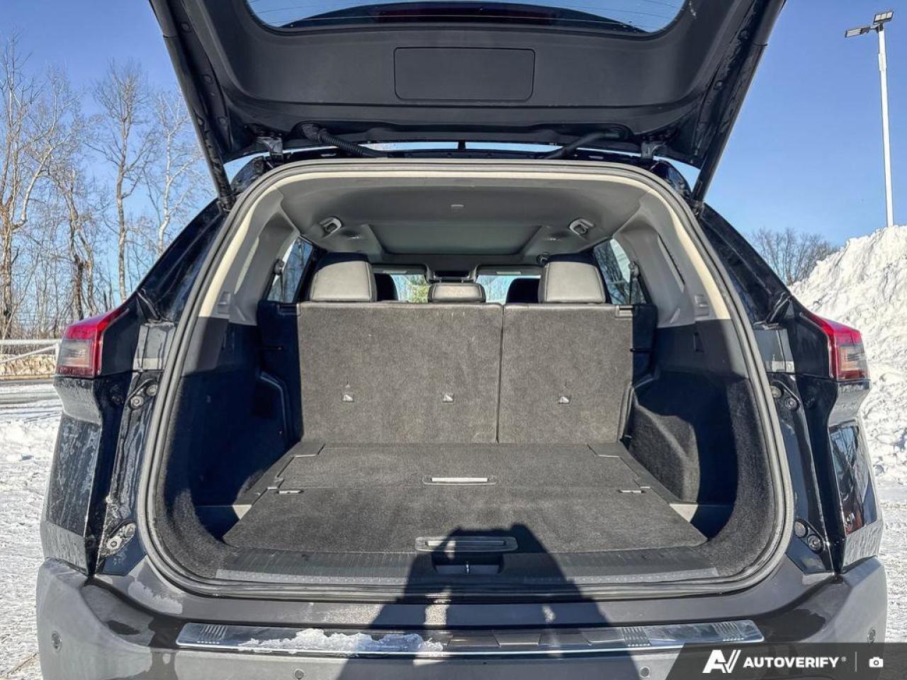 2022 Nissan Rogue Platinum Photo