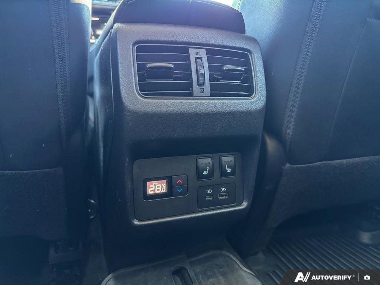 2022 Nissan Rogue Platinum Photo