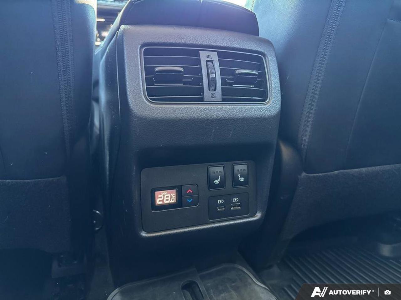 2022 Nissan Rogue Platinum Photo