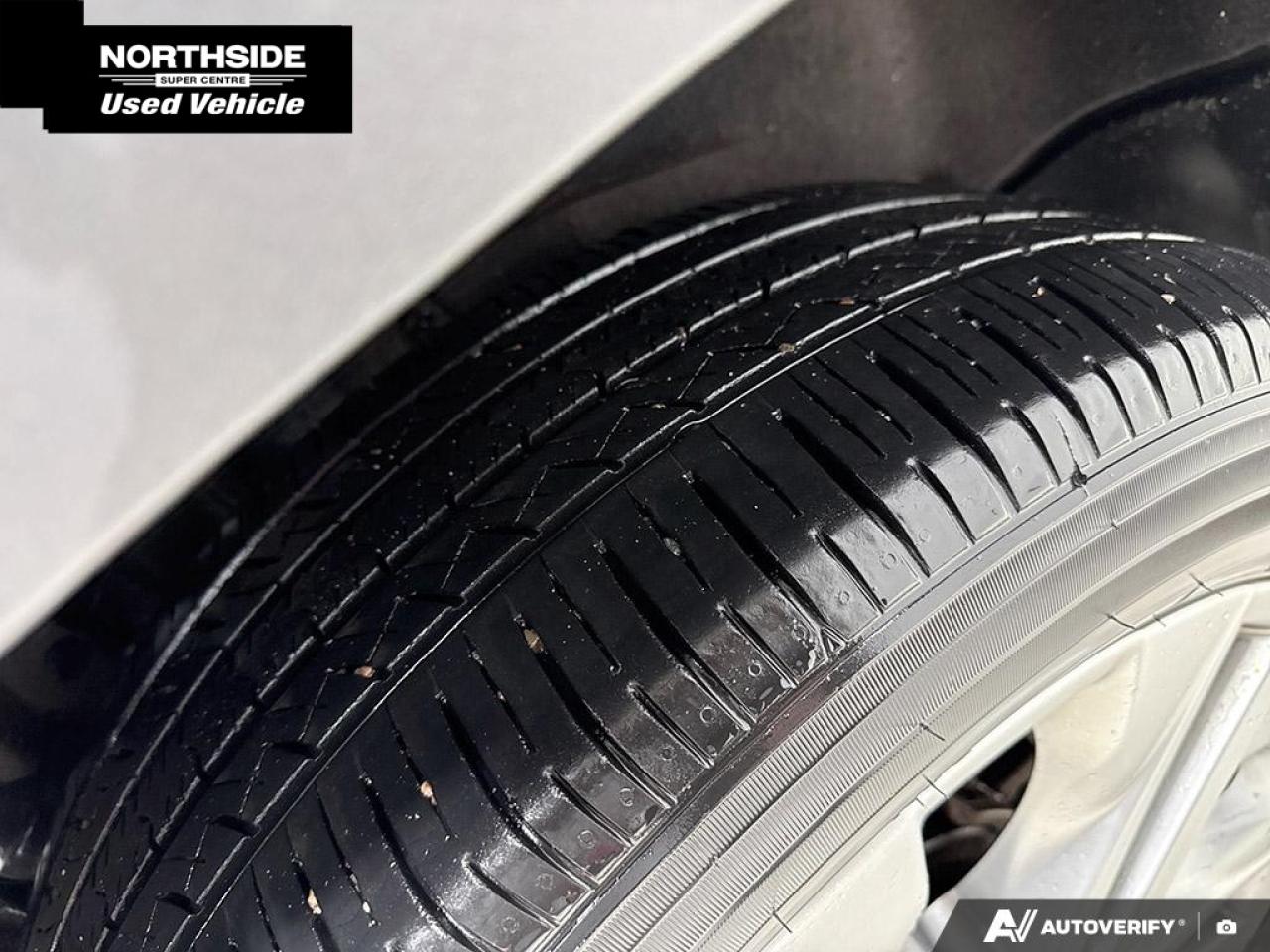 2023 Toyota RAV4 XLE 4dr All-wheel Drive Photo