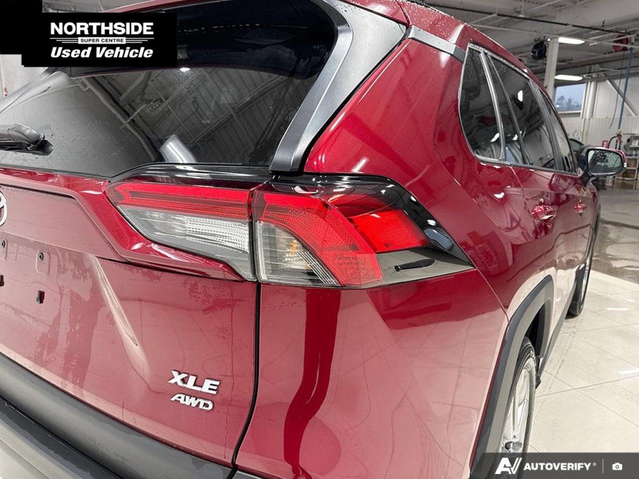 2023 Toyota RAV4 XLE 4dr All-wheel Drive Photo