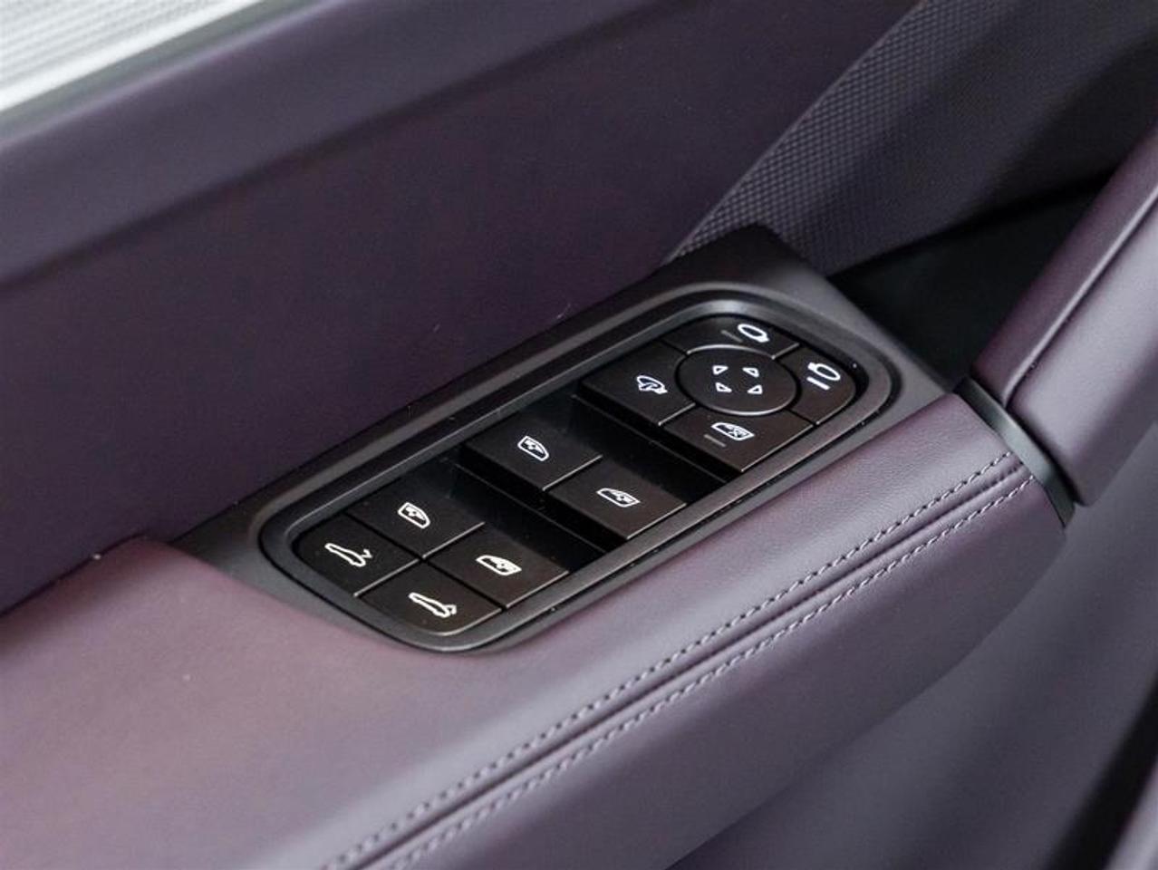 2026 Porsche Cayenne  Photo