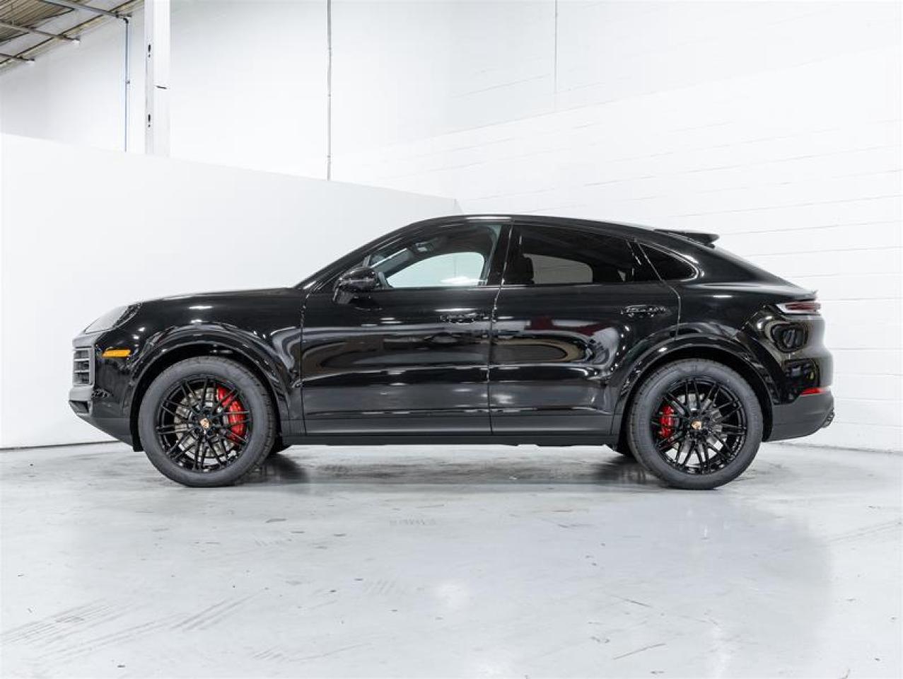 2026 Porsche Cayenne  Photo2