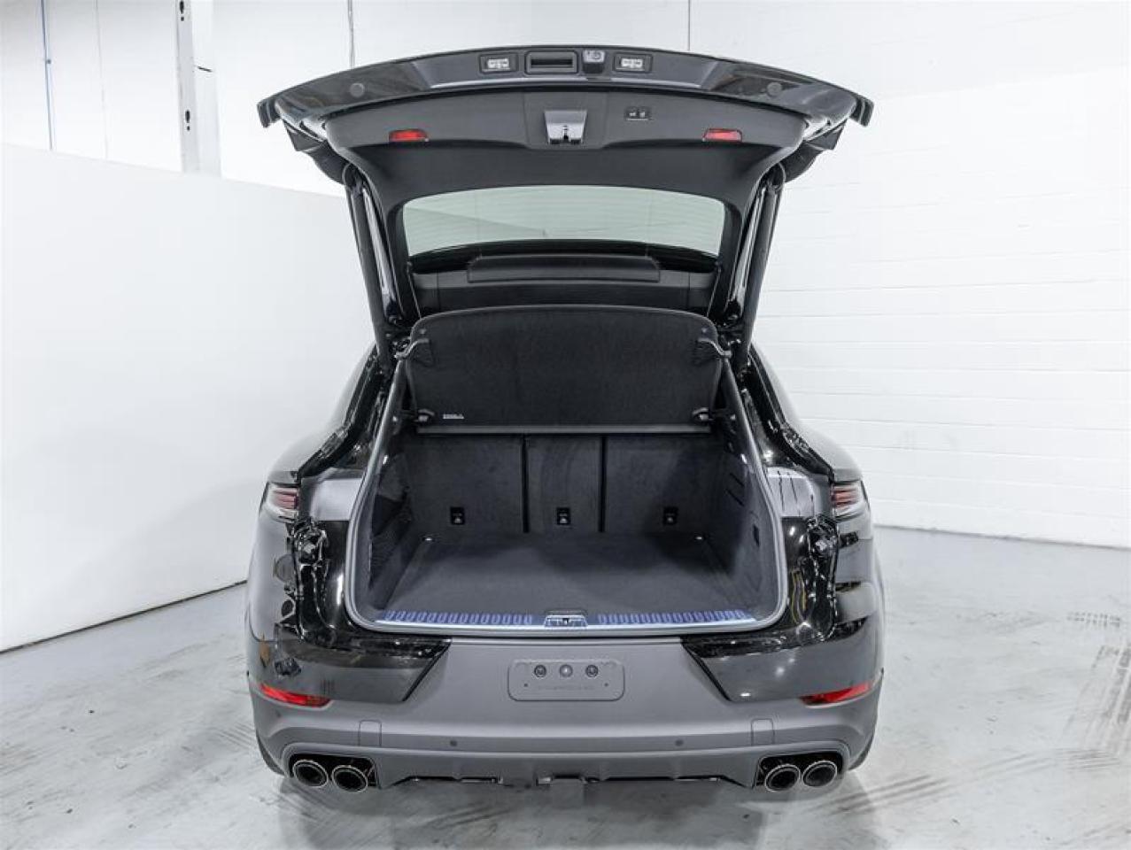 2026 Porsche Cayenne  Photo