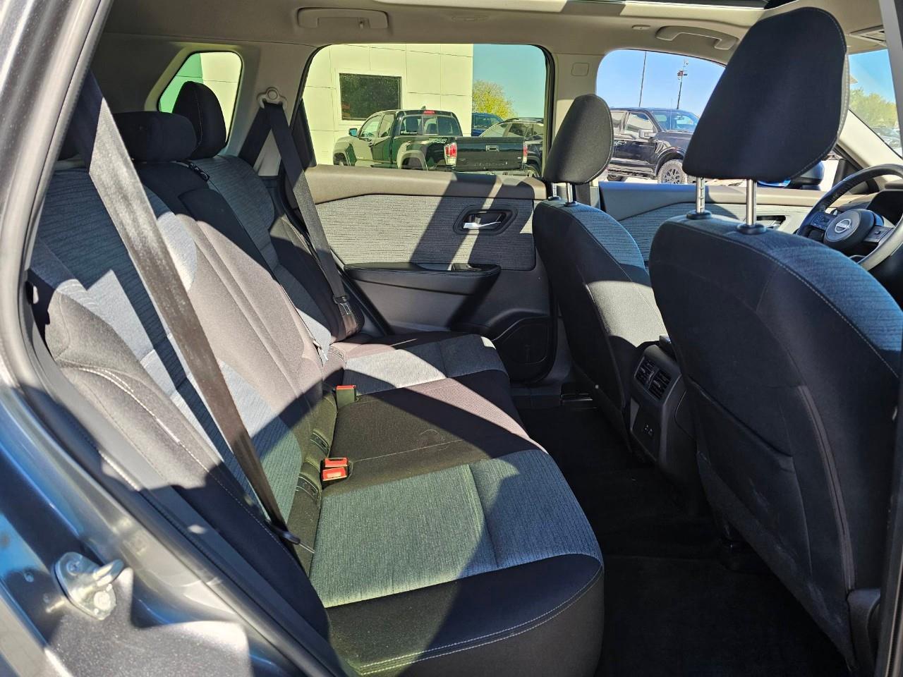 2023 Nissan Rogue SV Moonroof 4dr All-Wheel Drive Sport Utility Photo