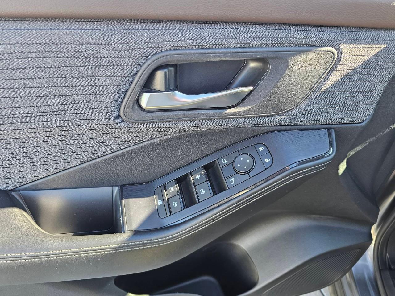 2023 Nissan Rogue SV Moonroof 4dr All-Wheel Drive Sport Utility Photo