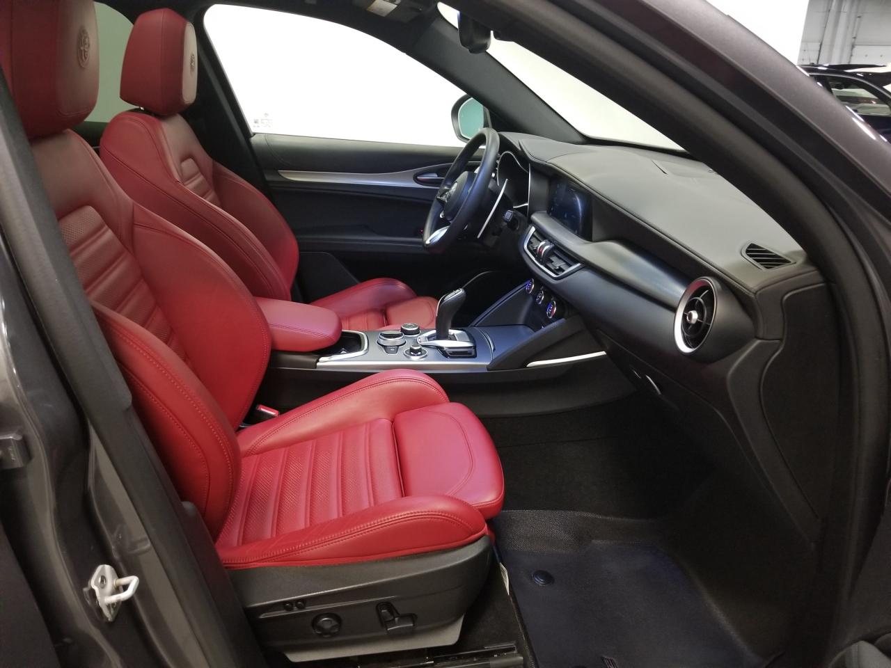 2022 Alfa Romeo Stelvio Ti 4dr All-Wheel Drive Photo