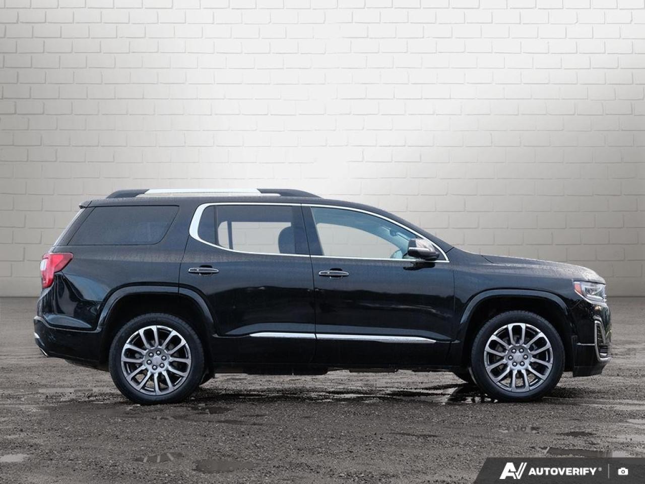 2023 GMC Acadia AWD DENALI Photo