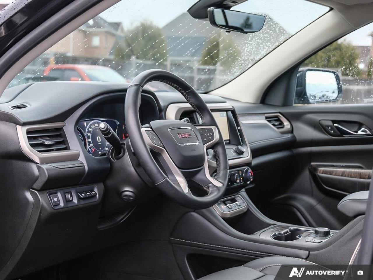 2023 GMC Acadia AWD DENALI Photo