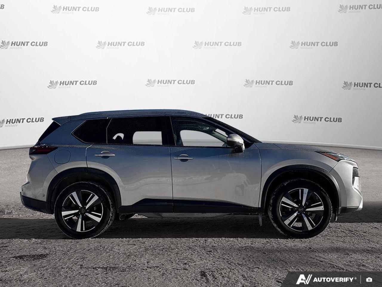 2024 Nissan Rogue SL Photo