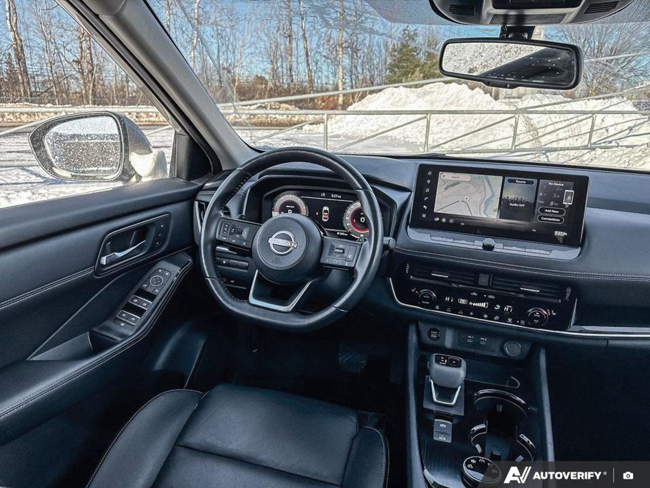 2024 Nissan Rogue SL Photo