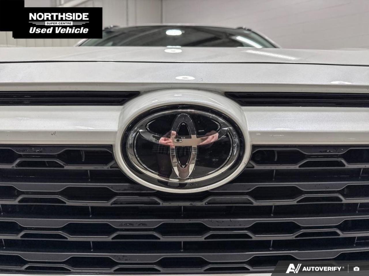 2022 Toyota RAV4 XLE 4dr All-wheel Drive Photo