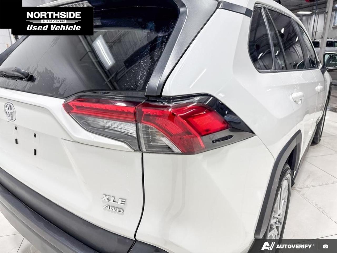 2022 Toyota RAV4 XLE 4dr All-wheel Drive Photo