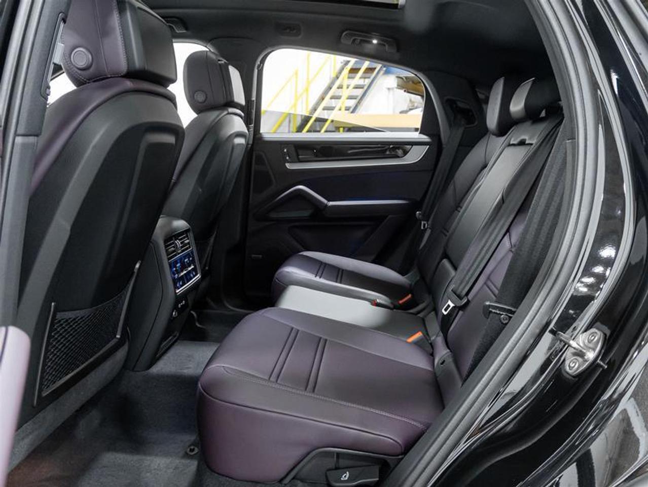 2026 Porsche Cayenne  Photo