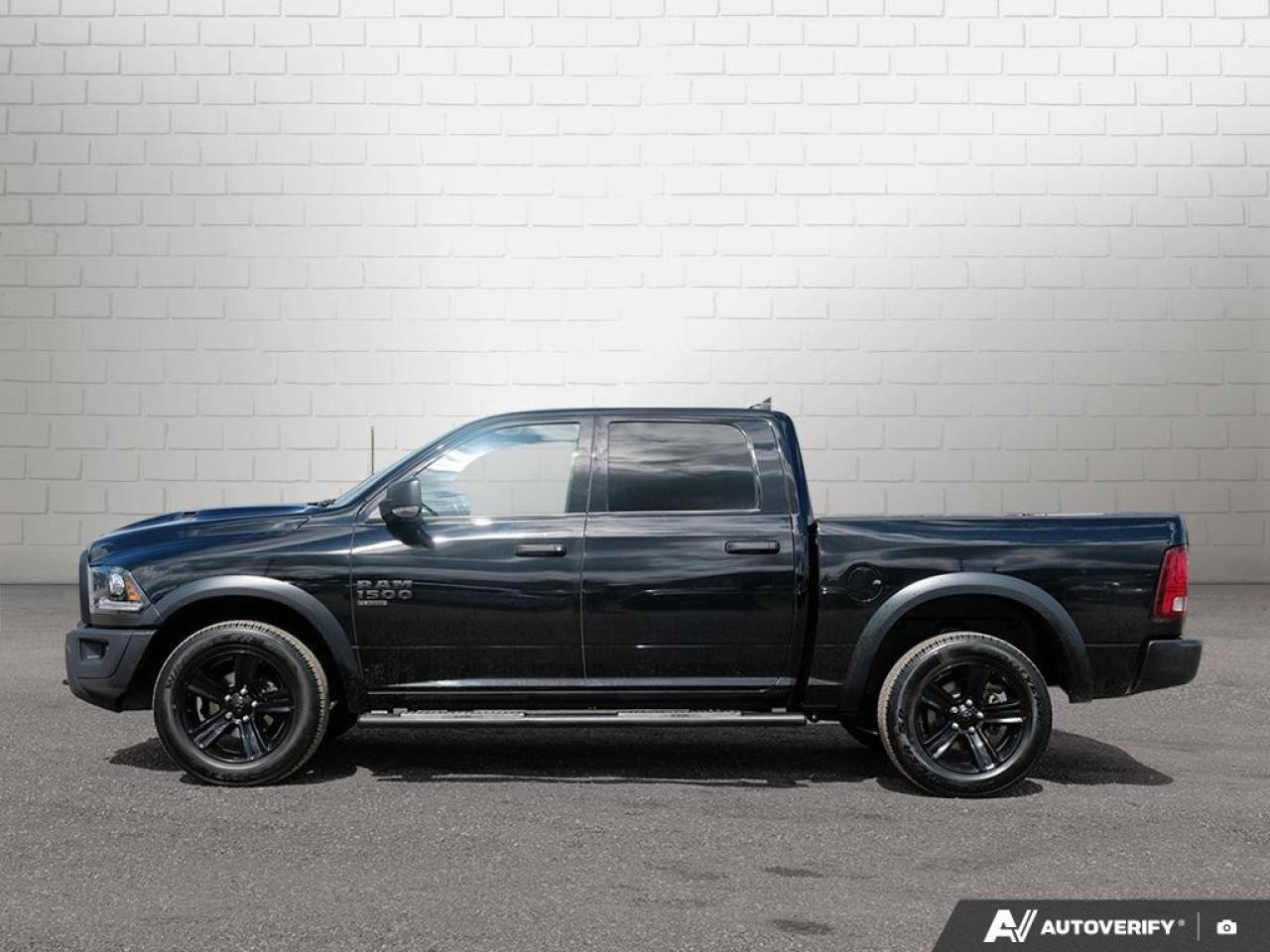 2023 RAM 1500 Classic WARLOCK 4X4 CREW CAB 5'7" BOX Photo