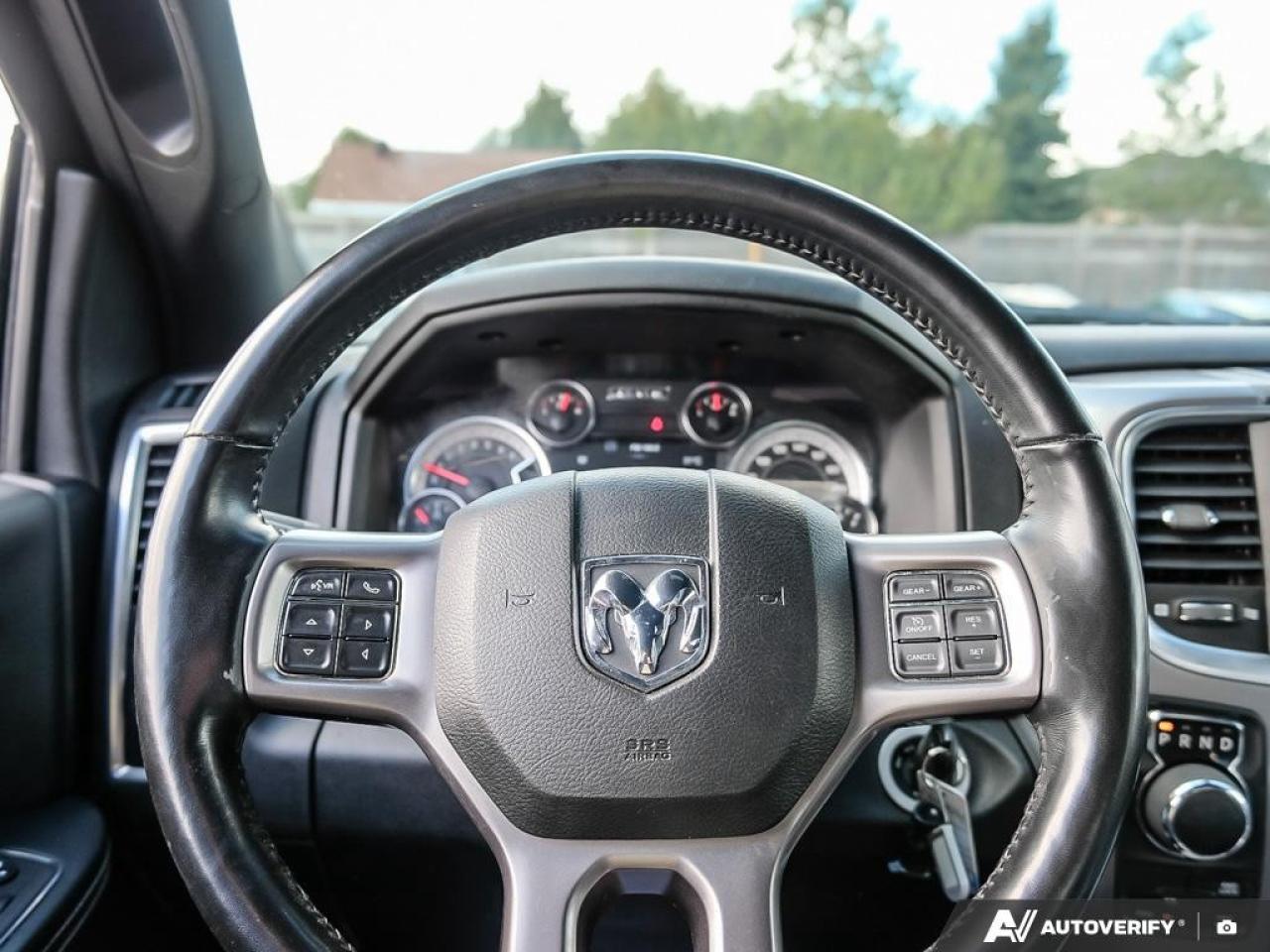 2023 RAM 1500 Classic WARLOCK 4X4 CREW CAB 5'7" BOX Photo