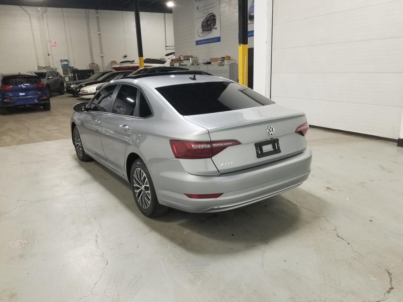 2021 Volkswagen Jetta Highline (A8) 4dr Sedan Photo4