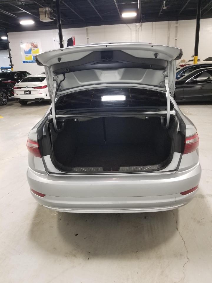 2021 Volkswagen Jetta Highline (A8) 4dr Sedan Photo