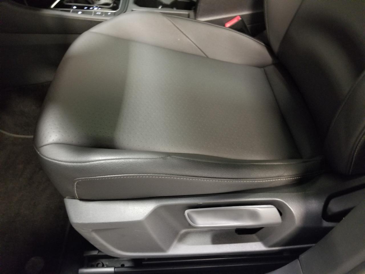 2021 Volkswagen Jetta Highline (A8) 4dr Sedan Photo