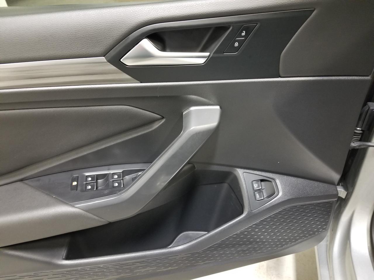 2021 Volkswagen Jetta Highline (A8) 4dr Sedan Photo