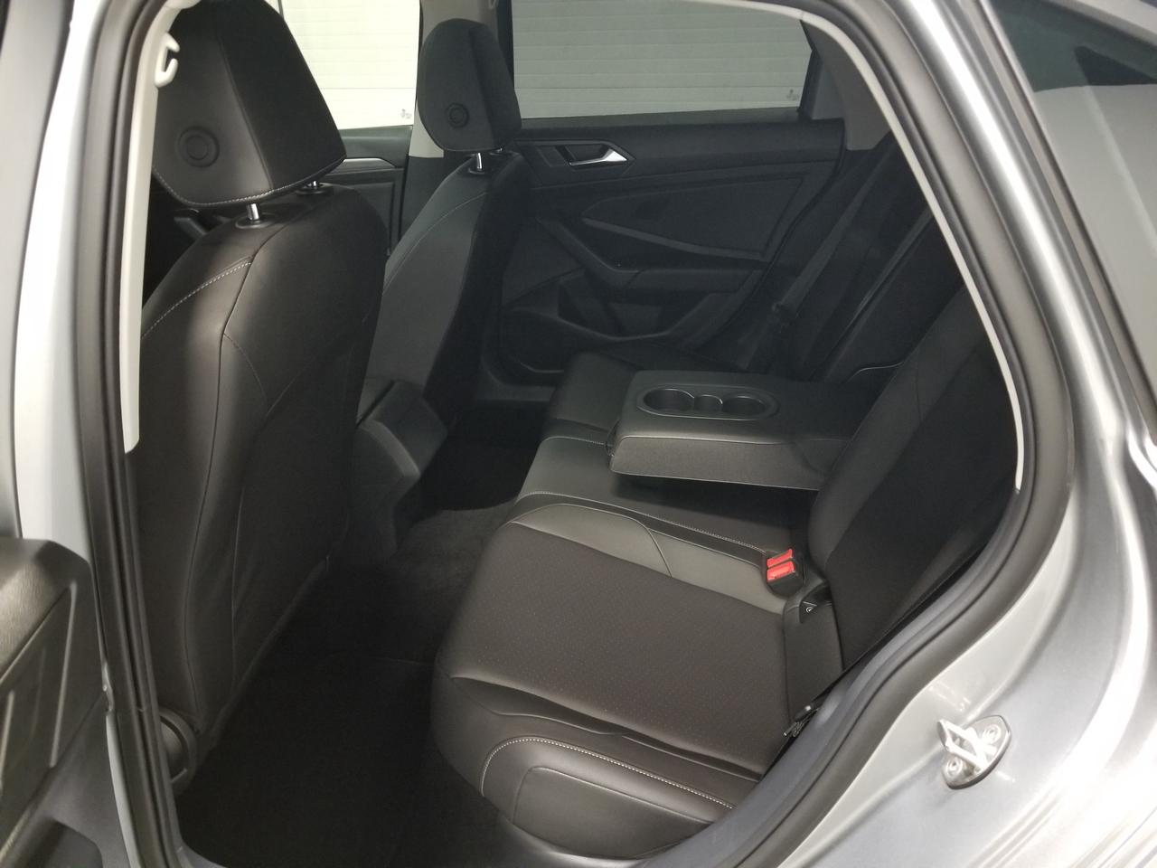 2021 Volkswagen Jetta Highline (A8) 4dr Sedan Photo