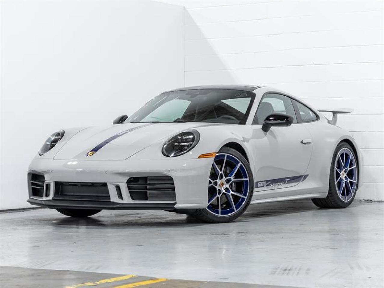 2026 Porsche 911  Photo0