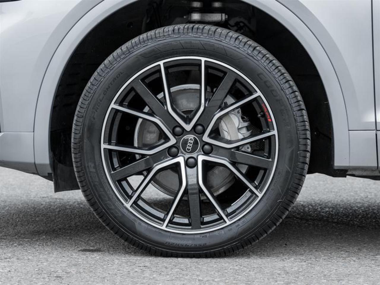 2023 Audi Q5 45 Progressiv 4dr All-Wheel Drive quattro Sport Utility Photo4