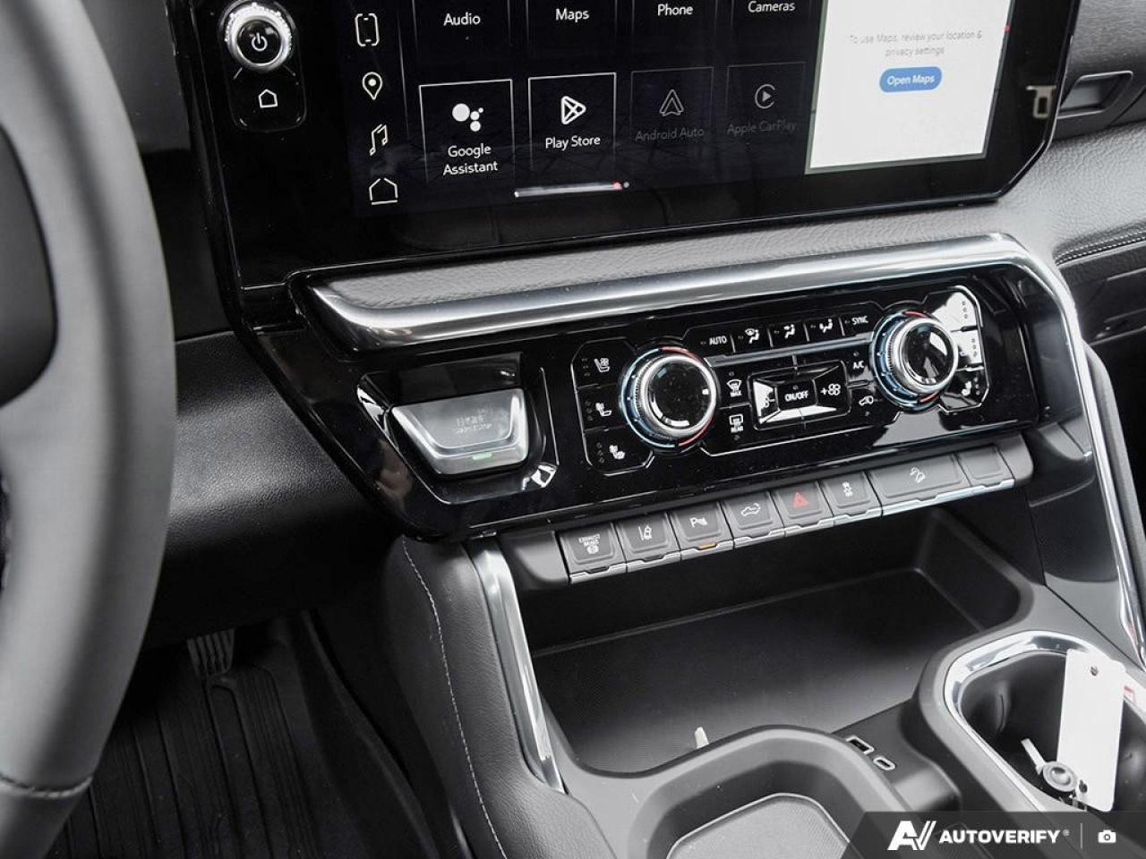 2025 GMC SIERRA 2500HD 4WD Crew Cab Standard Box Denali Photo